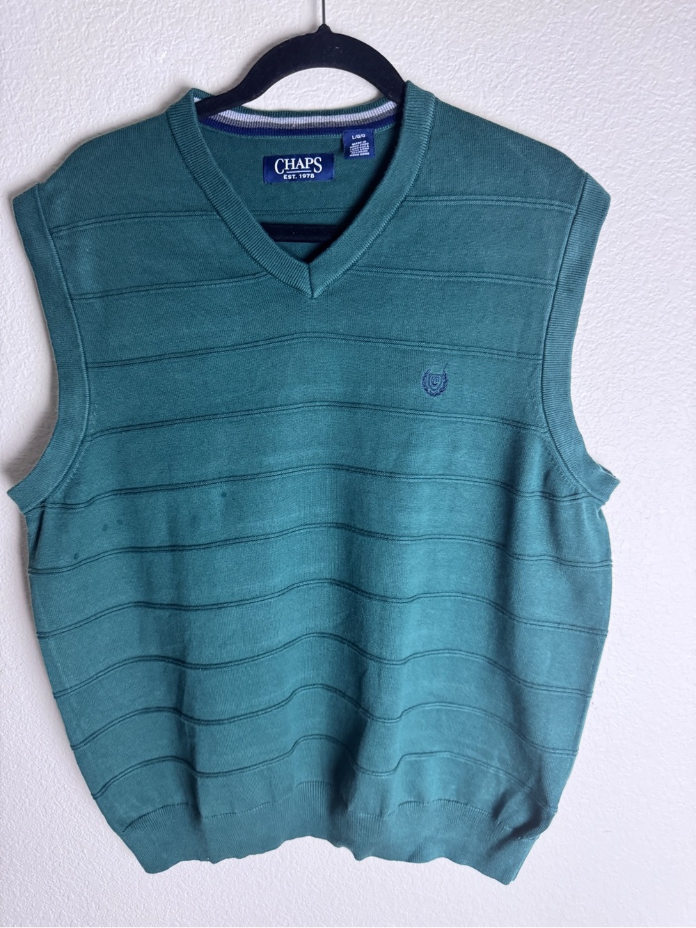 Chaps Men's  Green V-Neck Sweater Vest L